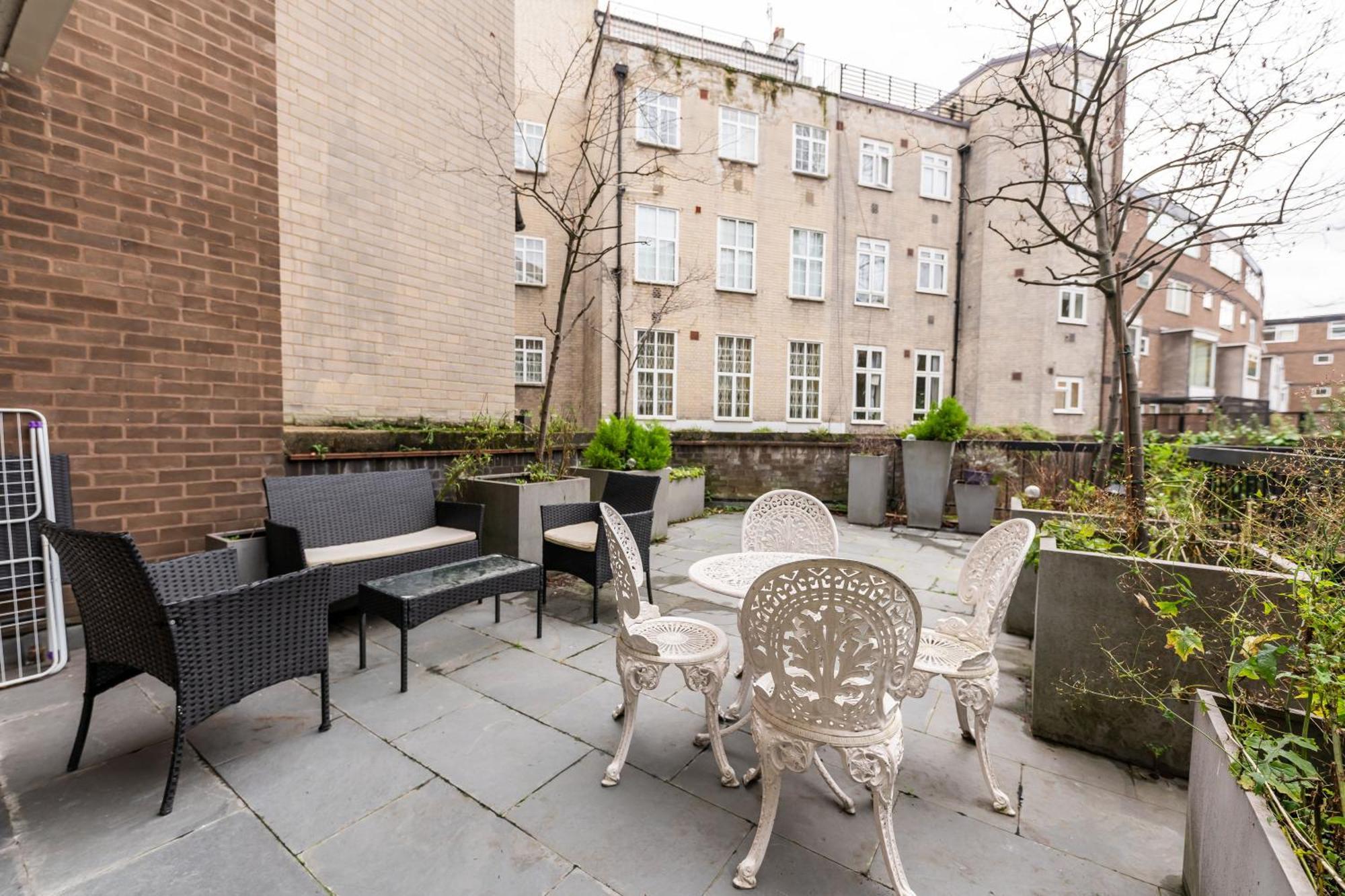 Luxury 6 Bedroom House In Southwick Street 런던 외부 사진