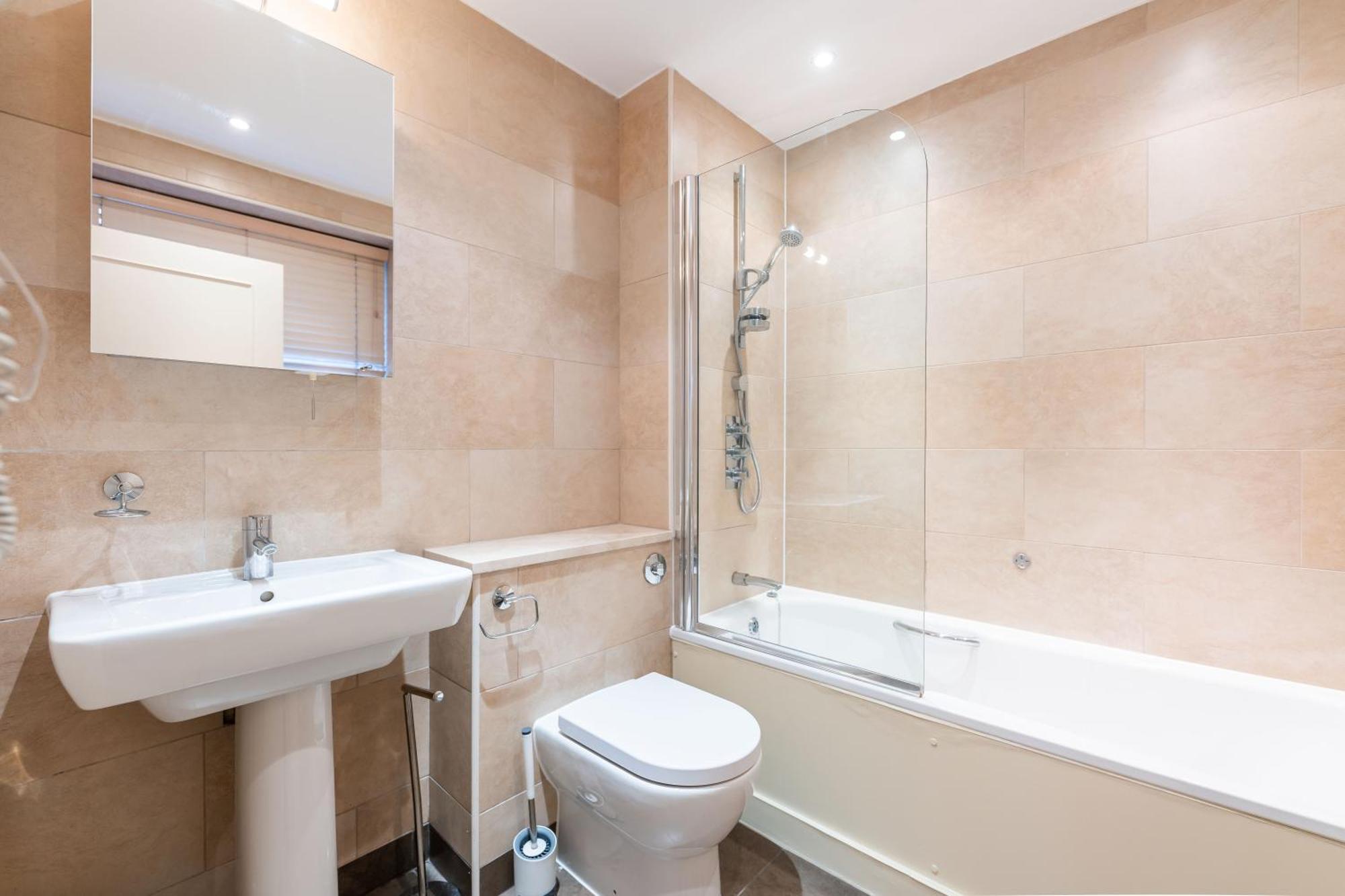 Luxury 6 Bedroom House In Southwick Street 런던 외부 사진